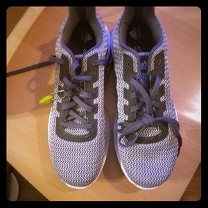 Addis womens sneekers